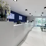 فندق مبيت وإفطار Aqua House