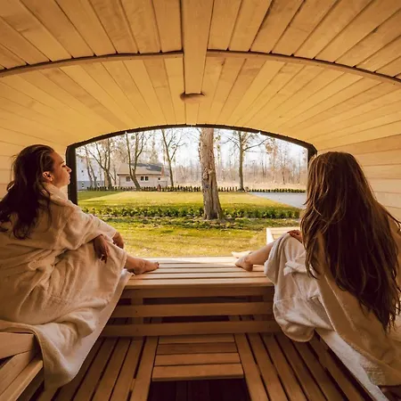 Aqua House Frühstückspension 3*