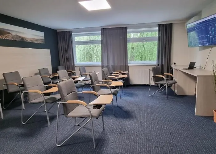 Aqua House Bed & Breakfast